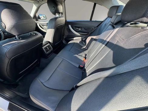Used 2015 BMW 320i Sedan RWD image 12