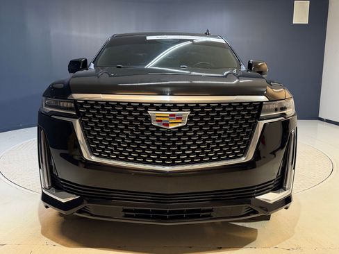 Used 2024 Cadillac Escalade Premium Luxury w/ Performance Package AWD/4WD image 5