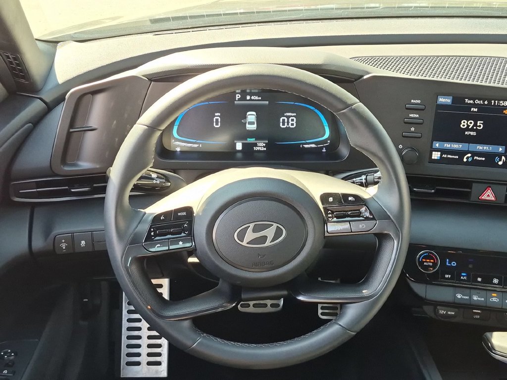 Used 2026 Hyundai Elantra Sport FWD image 23