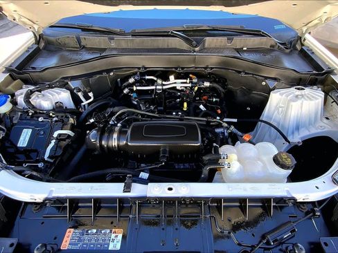 Used 2023 Ford Explorer XLT w/ Equipment Group 202A image 28