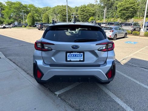 Used 2025 Subaru Crosstrek 2.5i Premium AWD/4WD image 9