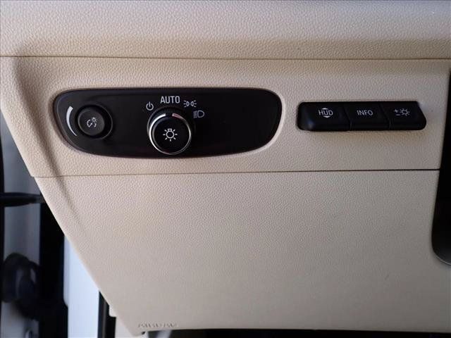 Used 2023 Buick Envision Avenir AWD/4WD image 18