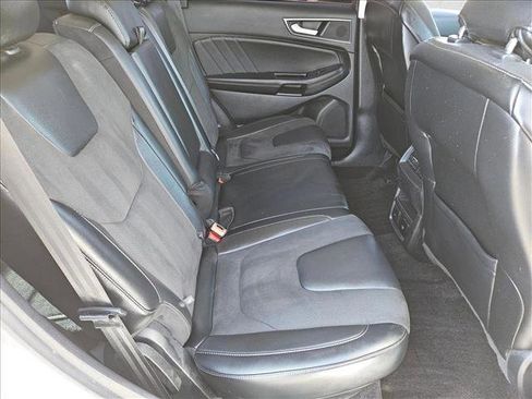 Used 2016 Ford Edge Sport w/ Technology Package image 18