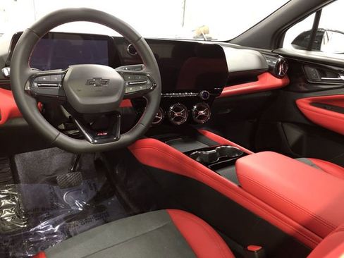 New 2024 Chevrolet Blazer EV RS image 18