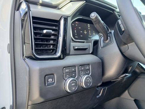 New 2026 GMC Sierra 3500 Denali w/ Denali Reserve Package AWD/4WD image 29