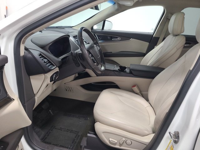 Used 2020 Lincoln Nautilus Reserve w/ Equipment Group 201A AWD/4WD image 17