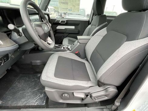 New 2025 Ford Bronco 2-Door image 11