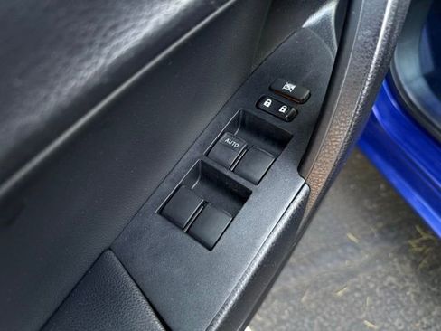 Used 2015 Toyota Corolla S image 25