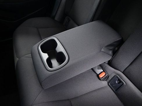 Used 2025 Toyota Corolla LE FWD image 34