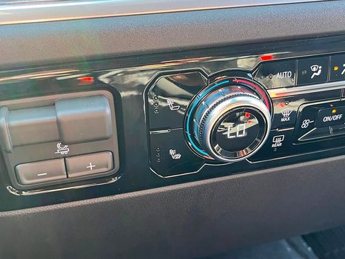 New 2026 GMC Sierra 1500 Elevation image 16