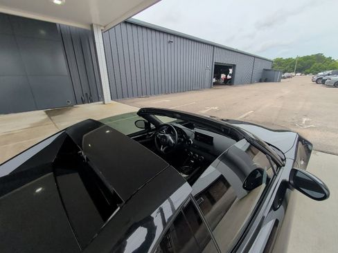 Used 2024 MAZDA MX-5 Miata RF Grand Touring w/ Weather Package RWD image 8