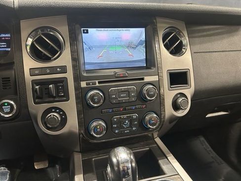 Used 2017 Ford Expedition EL Limited w/ Equipment Group 301A AWD/4WD image 18