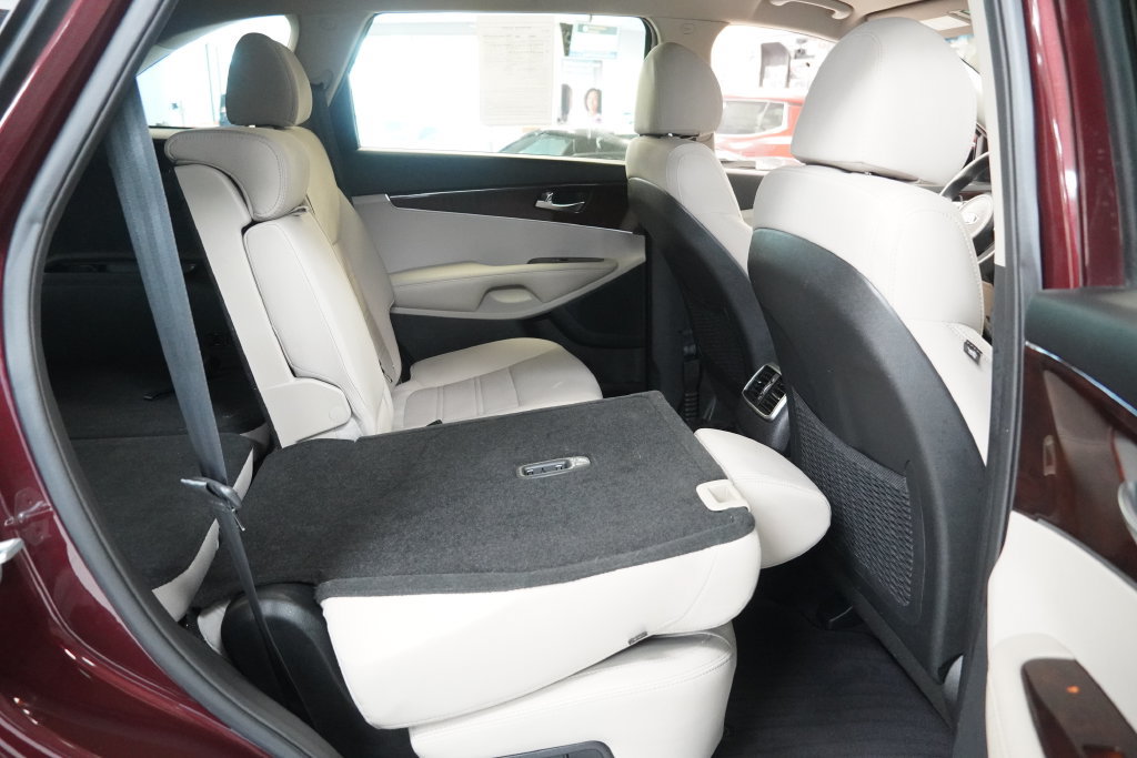 Used 2018 Kia Sorento LX AWD/4WD image 34
