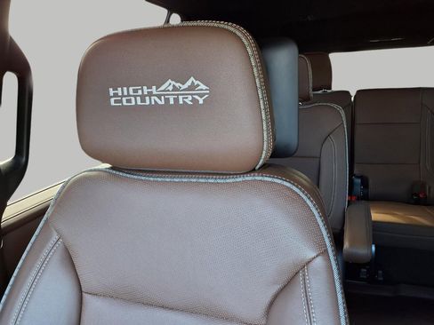 Used 2023 Chevrolet Tahoe High Country image 21