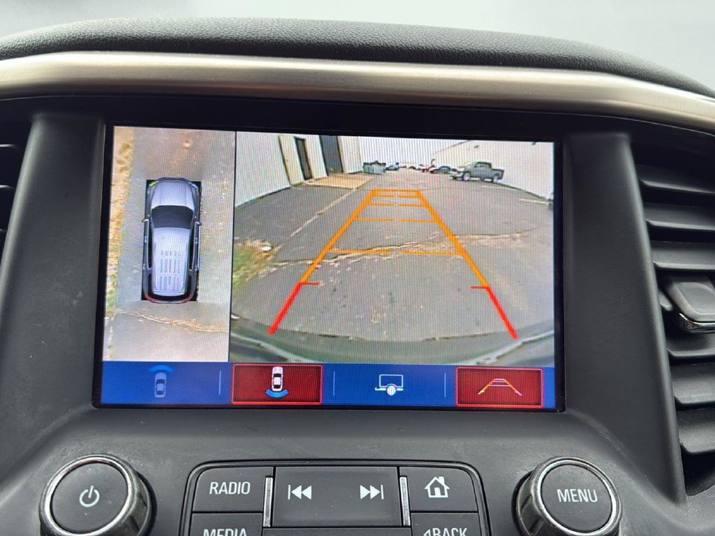 Used 2017 GMC Acadia Denali w/ Technology Package FWD image 7