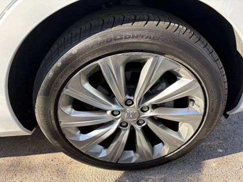 Used 2025 Buick Envista Preferred FWD image 8