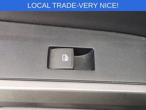 Used 2020 Toyota Tacoma TRD Off-Road image 30