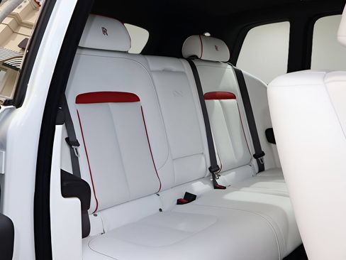 New 2026 Rolls-Royce Cullinan Black Badge AWD/4WD image 23