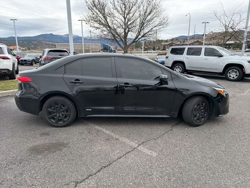 Used 2024 Toyota Corolla LE image 9