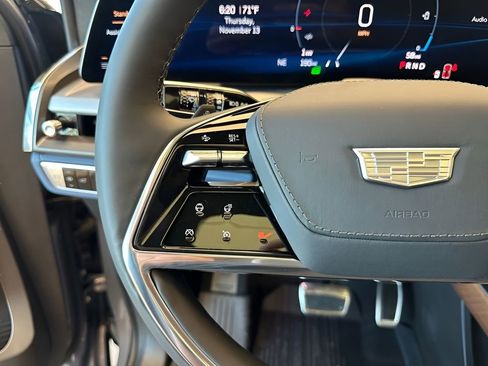 New 2026 Cadillac Vistiq Premium Luxury image 24