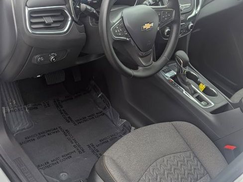 Used 2024 Chevrolet Equinox LT image 10