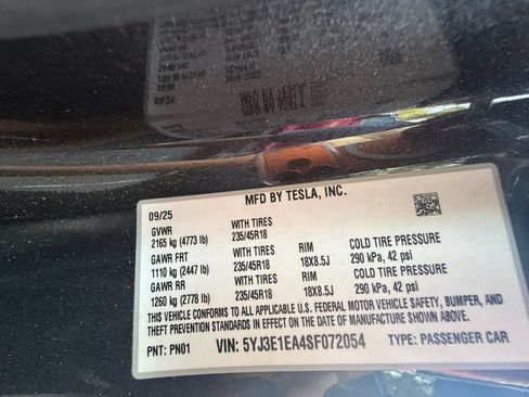 Used 2025 Tesla Model 3 Long Range RWD image 36