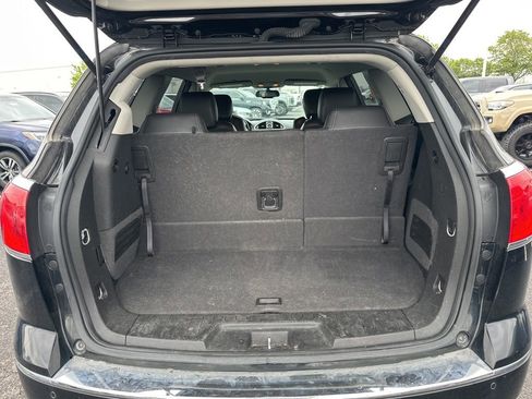 Used 2017 Buick Enclave Leather FWD image 9