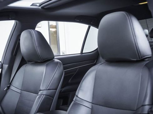 Used 2019 Lexus GS 350 image 10