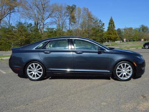 Used 2014 Lincoln MKZ AWD w/ Equipment Group 102A Reserve image 5