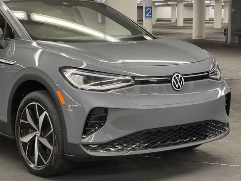Certified 2023 Volkswagen ID.4 Pro S AWD/4WD image 38