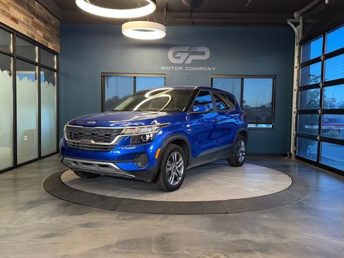 Used 2021 Kia Seltos LX AWD/4WD image 7