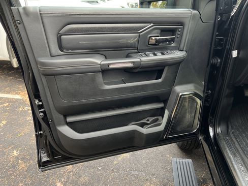 Used 2023 RAM 3500 Limited image 14