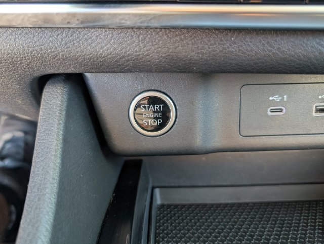 Used 2023 Nissan Rogue SV AWD/4WD image 25
