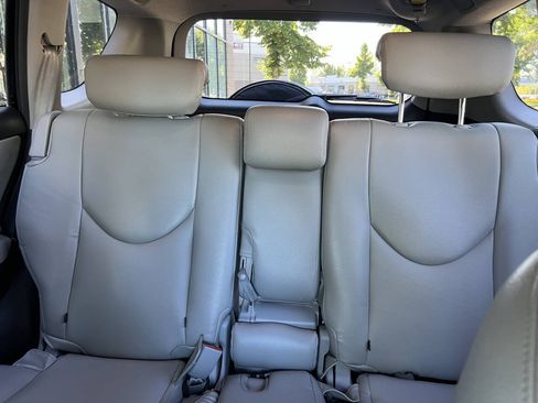 Used 2011 Toyota RAV4 2WD w/ Base L4 Extra Value Pkg image 19