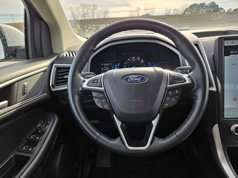 Used 2024 Ford Edge SEL image 14