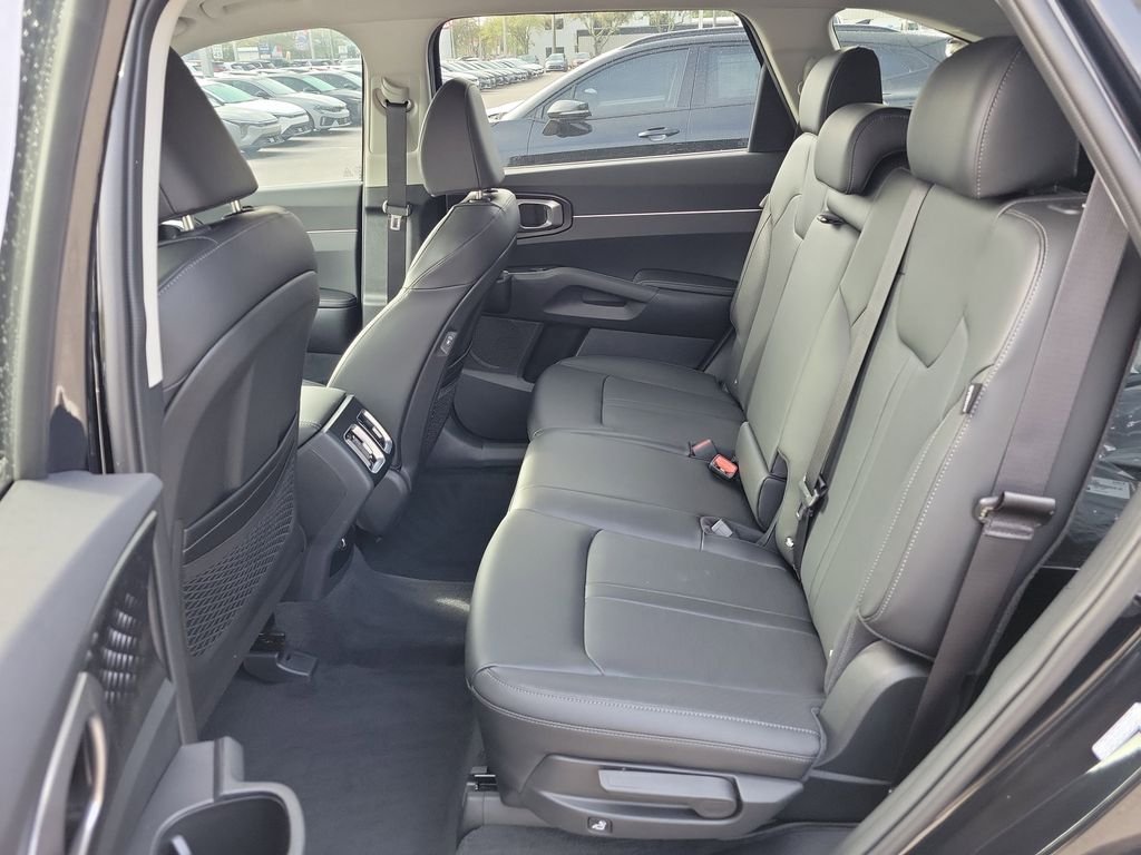 New 2026 Kia Sorento S FWD image 15