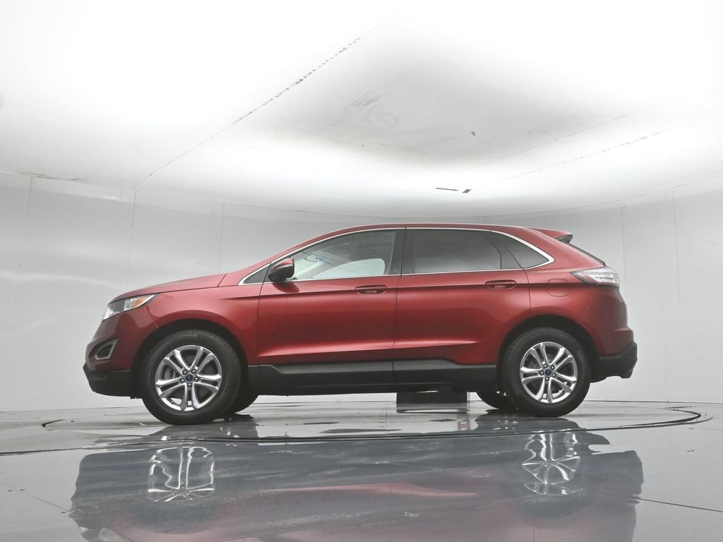 Used 2017 Ford Edge SEL w/ Equipment Group 201A AWD/4WD image 8