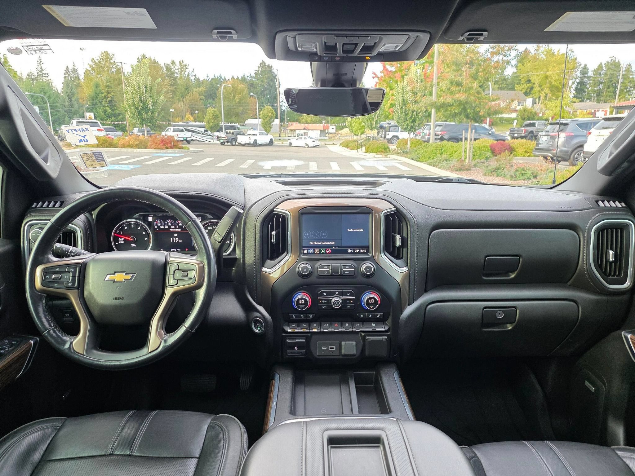 Used 2021 Chevrolet Silverado 1500 High Country w/ Technology Package AWD/4WD image 13