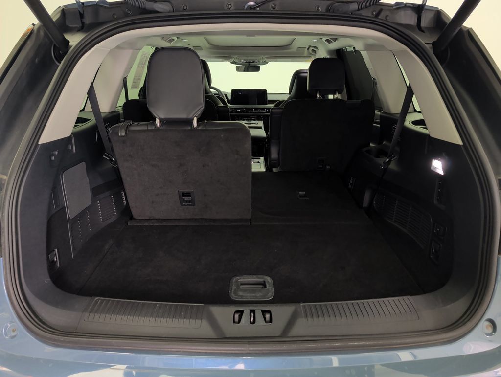 Used 2025 Lincoln Aviator Reserve w/ Equipment Group 201A AWD/4WD image 31