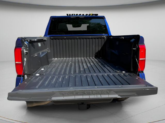 Used 2024 Toyota Tacoma TRD Off-Road AWD/4WD image 13