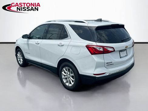 Used 2018 Chevrolet Equinox LT w/ Sun & Infotainment Package FWD image 6