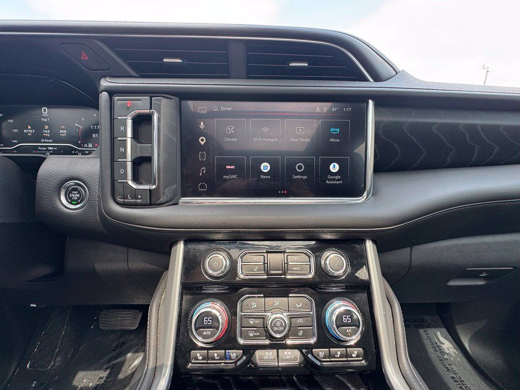 Used 2023 GMC Yukon Denali w/ Denali Reserve Package AWD/4WD image 24