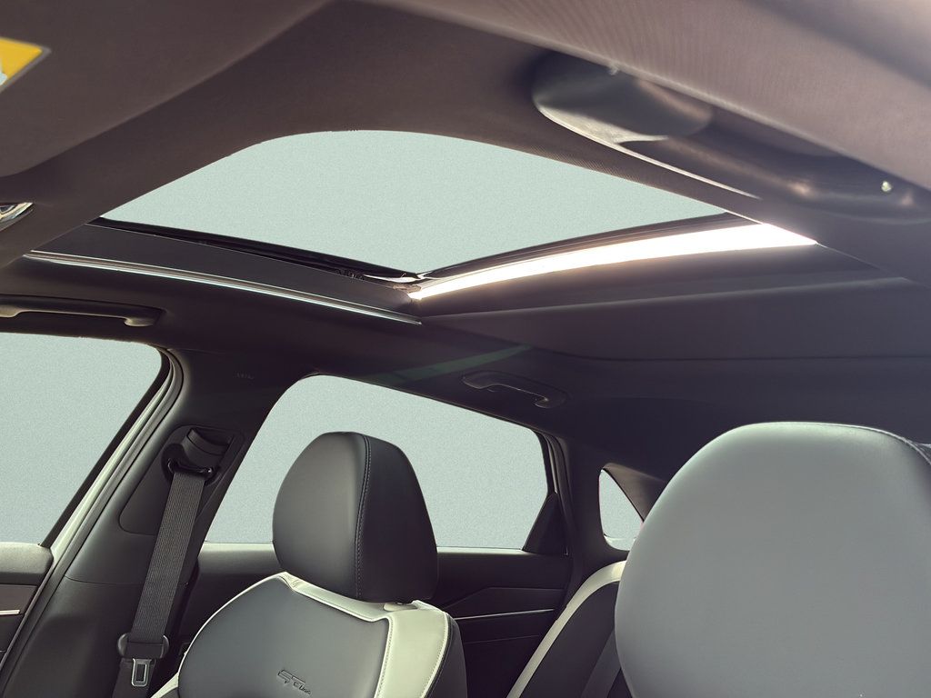 New 2026 Kia K5 GT-Line w/ GT-Line Premium Package FWD image 24