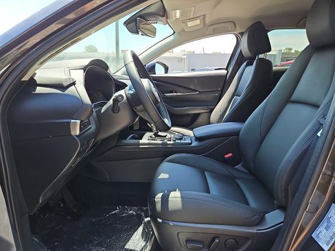 New 2026 MAZDA CX-30 AWD 2.5 S w/ Select Sport Pkg image 11
