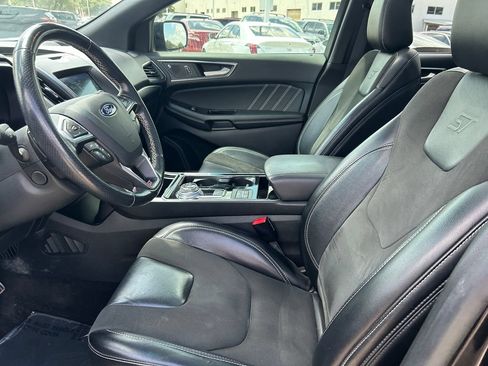Used 2020 Ford Edge ST w/ Equipment Group 401A AWD/4WD image 11