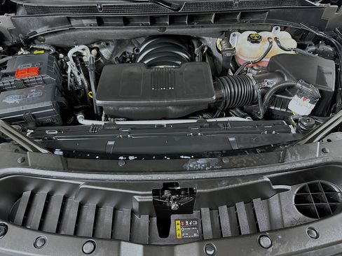 Used 2025 Cadillac Escalade Sport Platinum w/ LPO, Floor Liner Package AWD/4WD image 34
