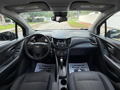 Used 2017 Chevrolet Trax LT AWD/4WD image 13