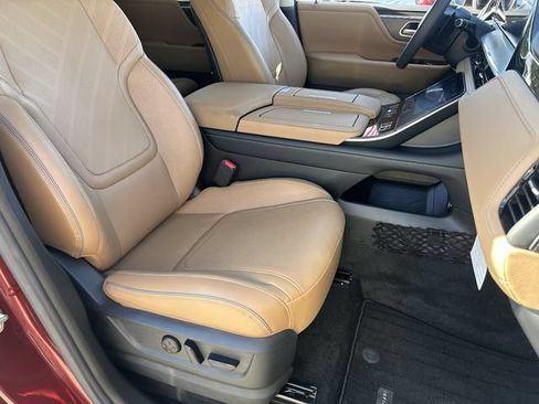 Used 2026 INFINITI QX80 Luxe w/ Cargo Package RWD image 11