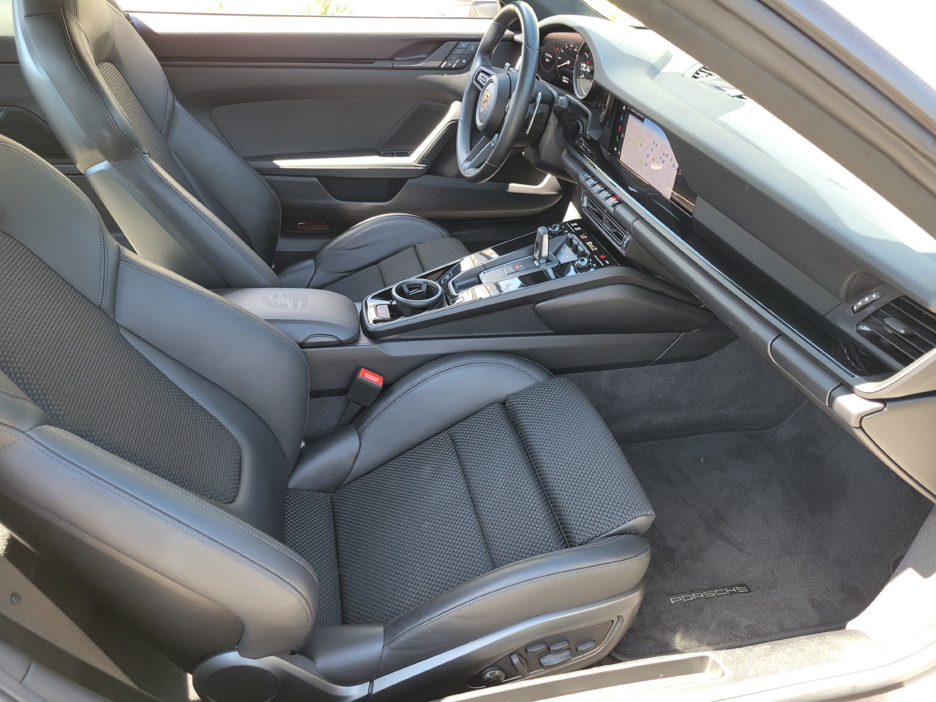 Certified 2023 Porsche 911 Carrera T RWD image 24