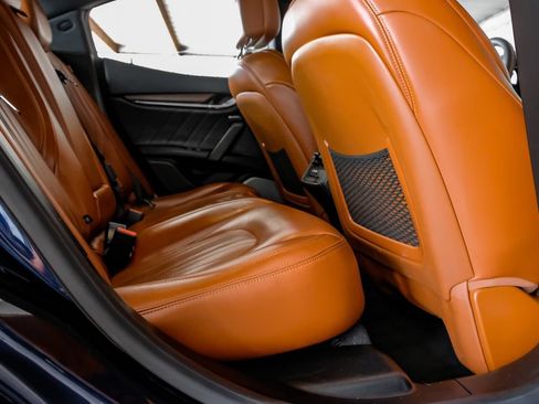 Used 2019 Maserati Ghibli S GranLusso RWD image 34